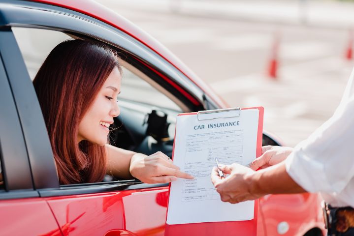 Safe Driving Tips for Women