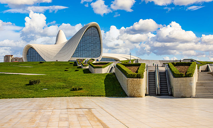 Baku Travel Guide: From Old City to Modern Marvels